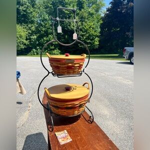 COPY - Longaberger Wrought Iron Snowman Stand & 1999 Red Popcorn & Pinecone Bas…